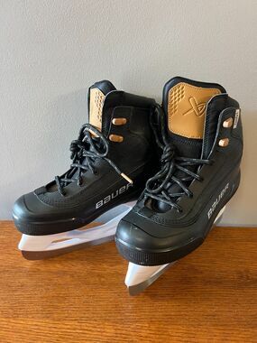 Bauer Colorado Ice Skates Hockey Skates Jr /Youth Sz 4 Woman Sz 6